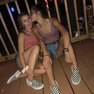 Meet your Posher, Abigail